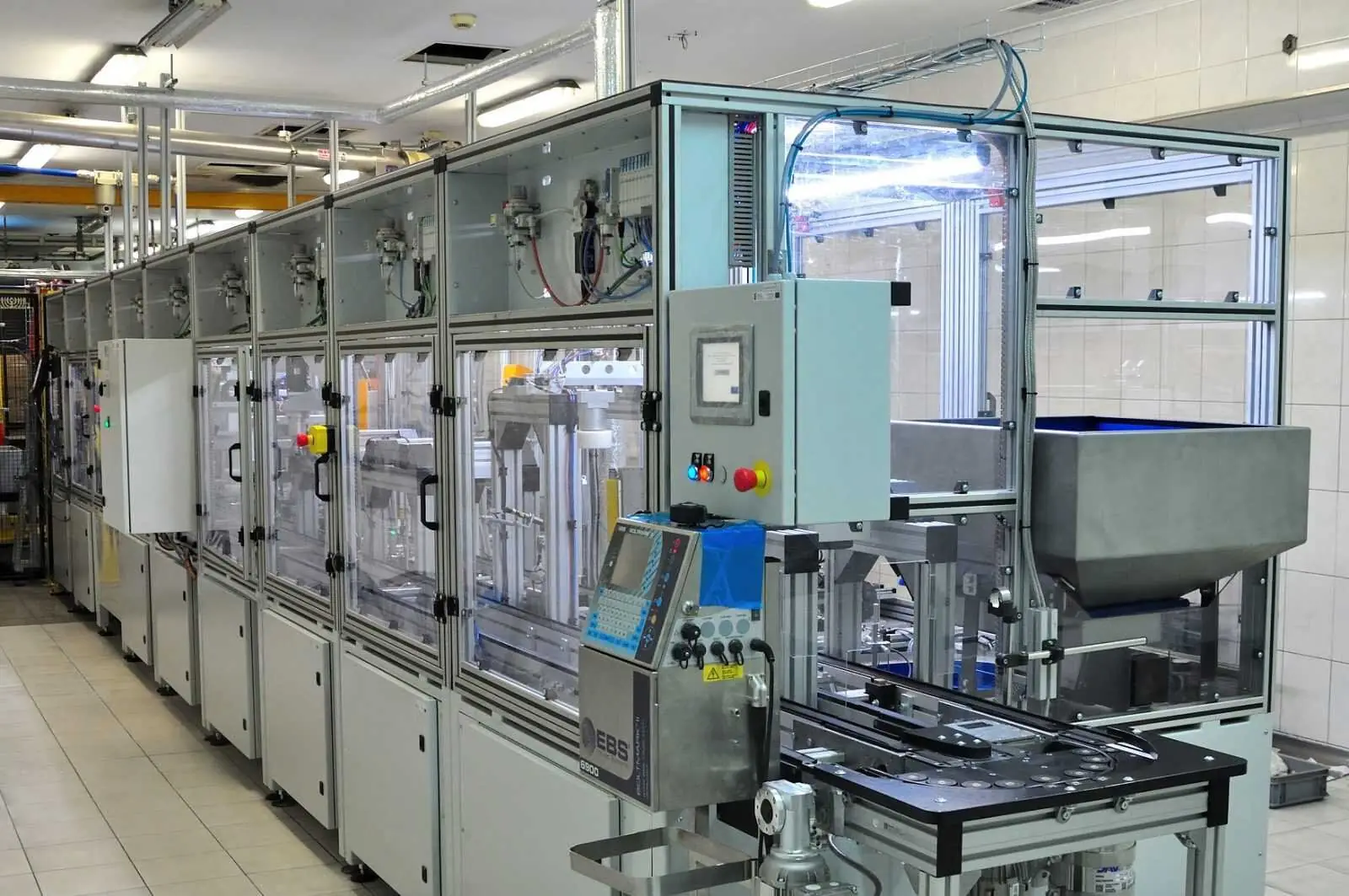 Linia produkcyjna Invelogic